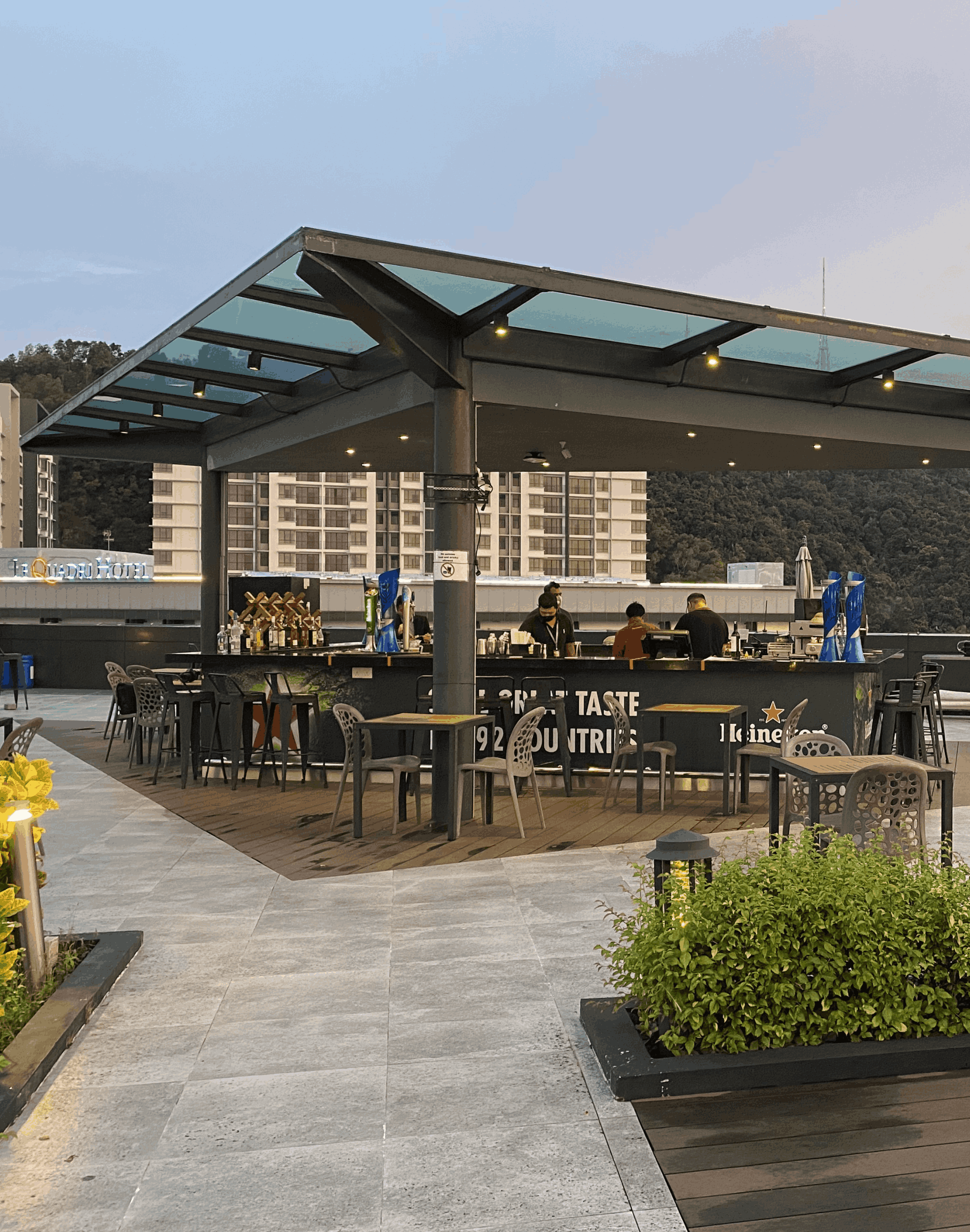 Skylounge_3_3_11zon